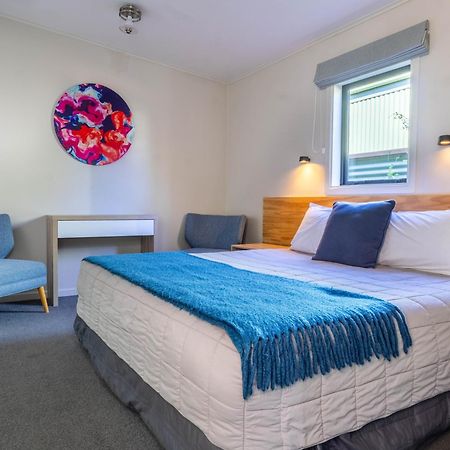 Shakespeare House Bed & Breakfast เทอาเนา ภายนอก รูปภาพ